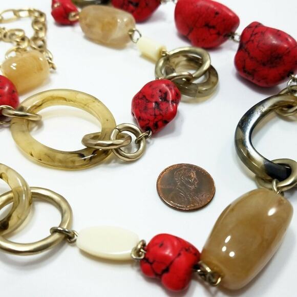 Chico's Red Gemstone Gold Tone Metal Chain Lucite Rings Necklace or Belt, 43 In - Picture 6 of 8